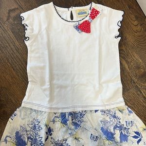 New sleeveless dress for 4Y